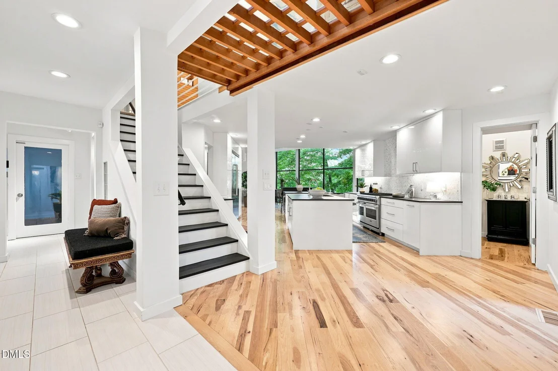 Photo of 2925 Debra Drive