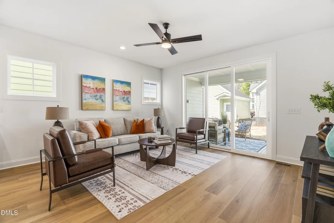 Photo of 722 1/2 Powell Drive