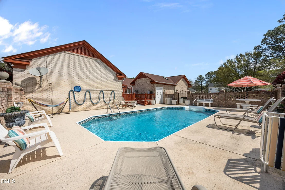 Photo of 801 Lakeside Drive