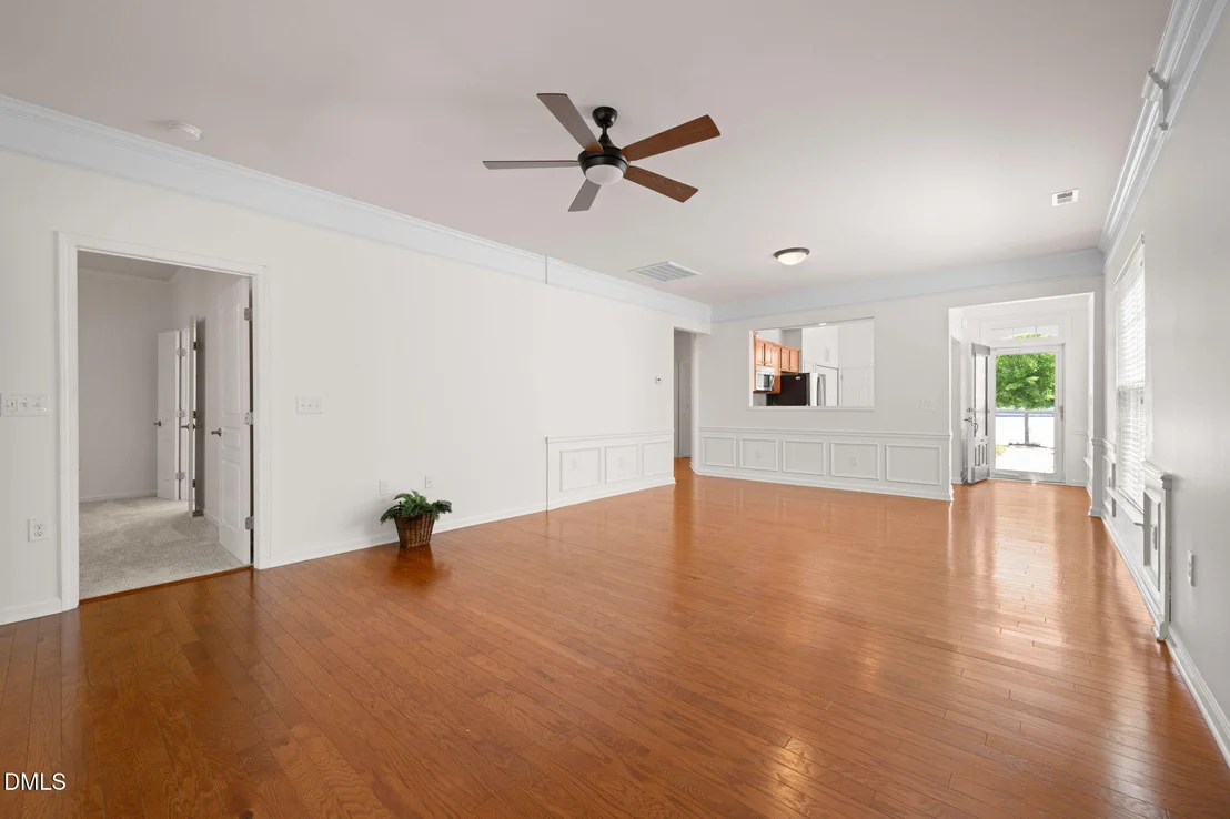 Photo of 725 Bradhurst Place