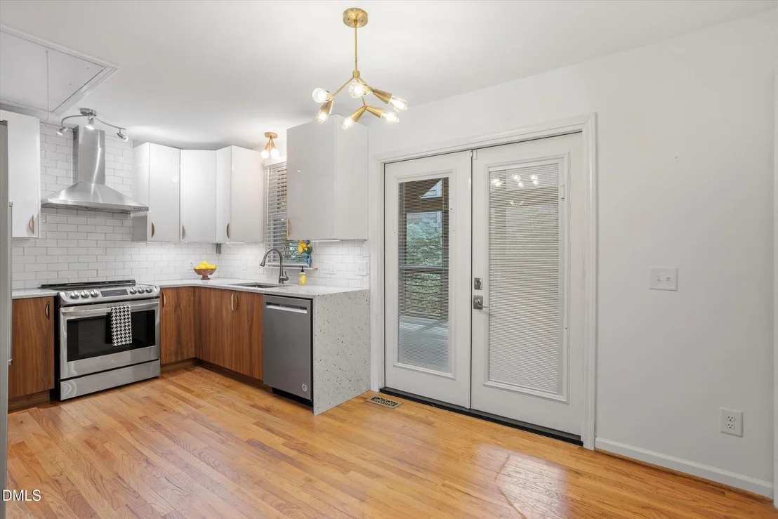 Photo of 552 Moseley Lane