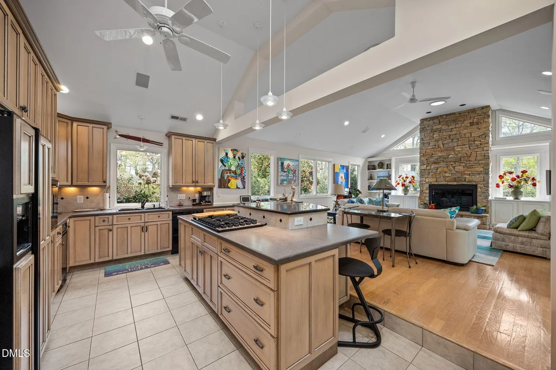 Photo of 2425 Argyle Drive