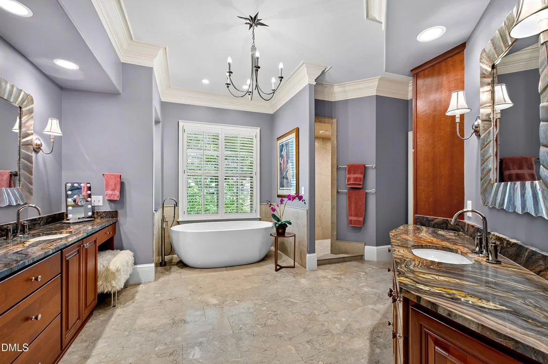 Photo of 113 Richelieu Drive