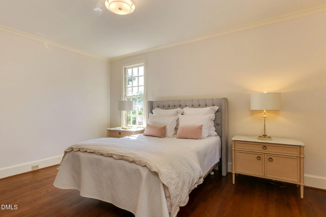 Photo of 3102 Eton Road