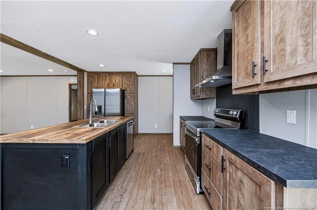 Photo of 948 Pine Oak