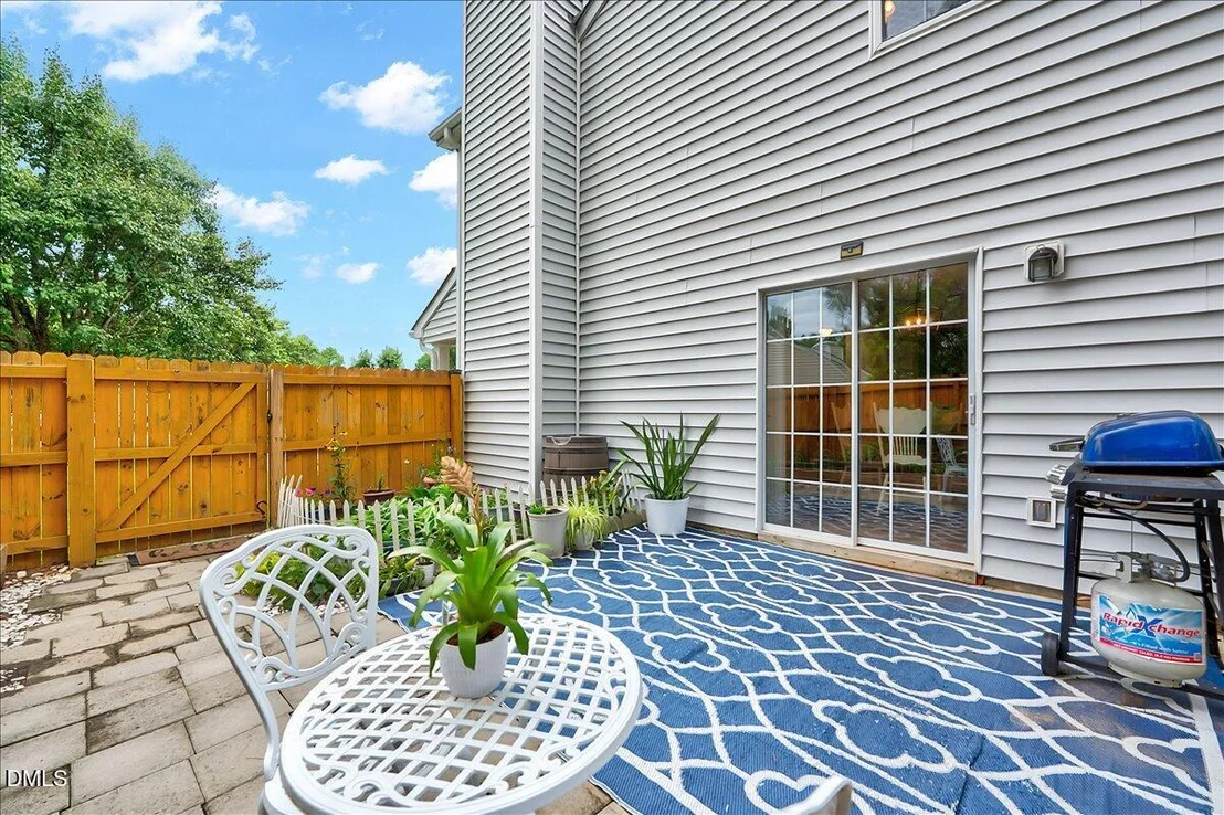 Photo of 4 Cayman Court