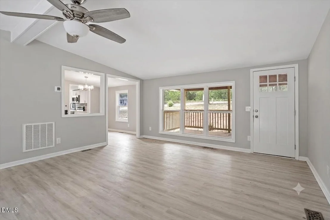 Photo of 581 Ed Thomas Road