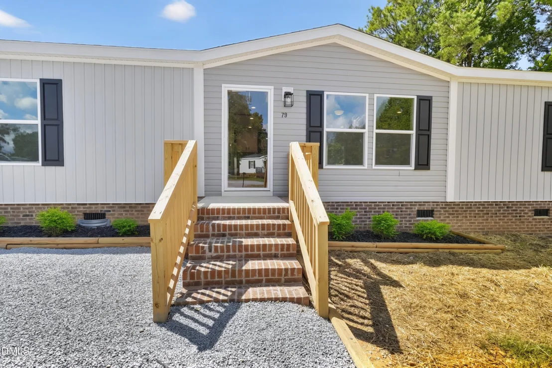 Photo of 79 Maple Street