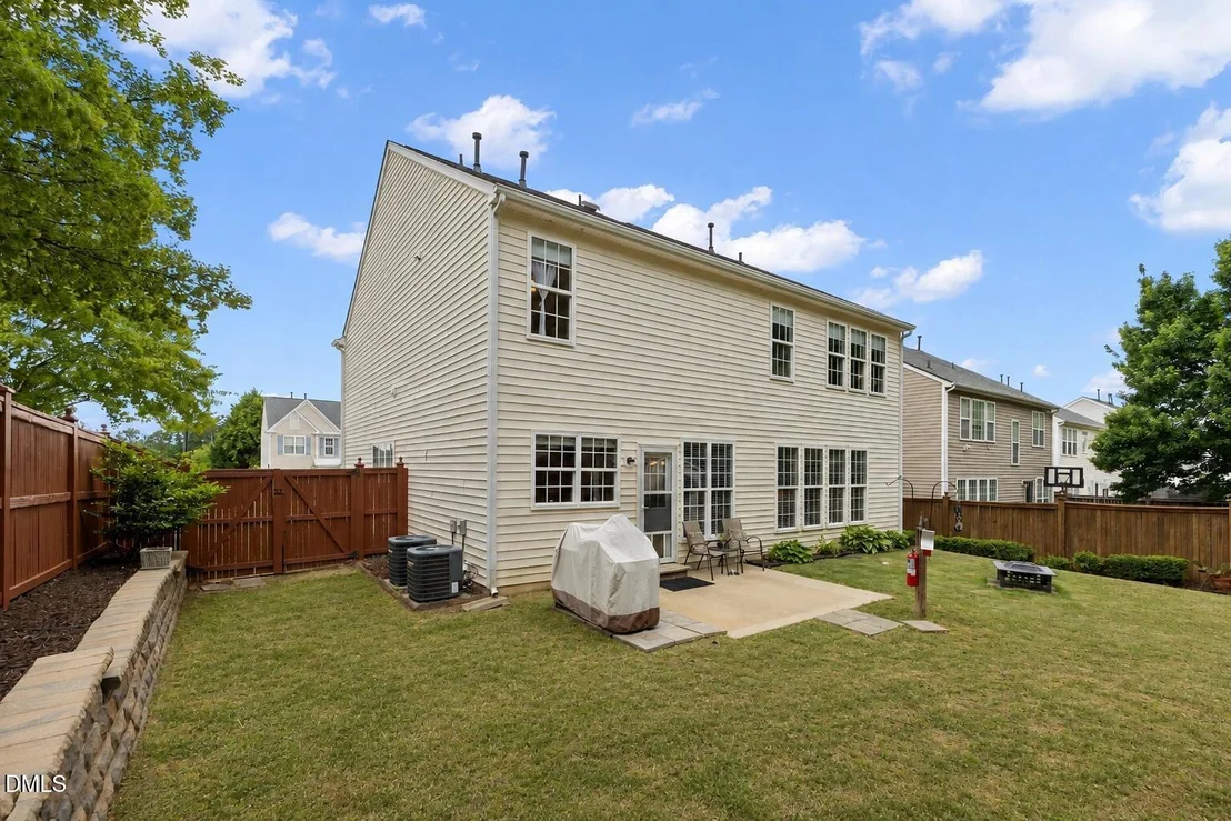 Photo of 7400 Silver View Lane