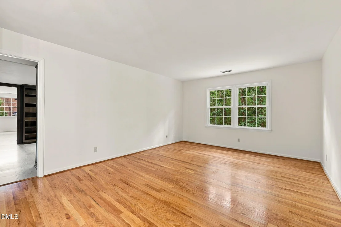 Photo of 3724 Darwin Road