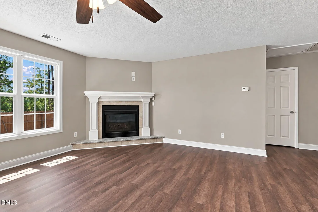 Photo of 390 Comanche Drive
