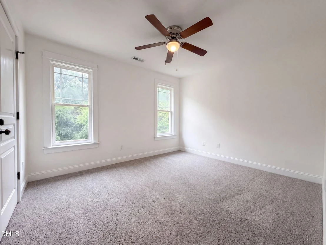 Photo of 352 Collinsworth Drive