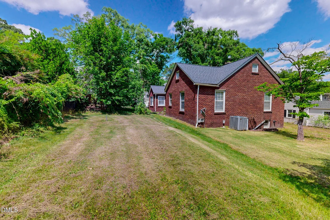 Photo of 208 Forestwood Drive