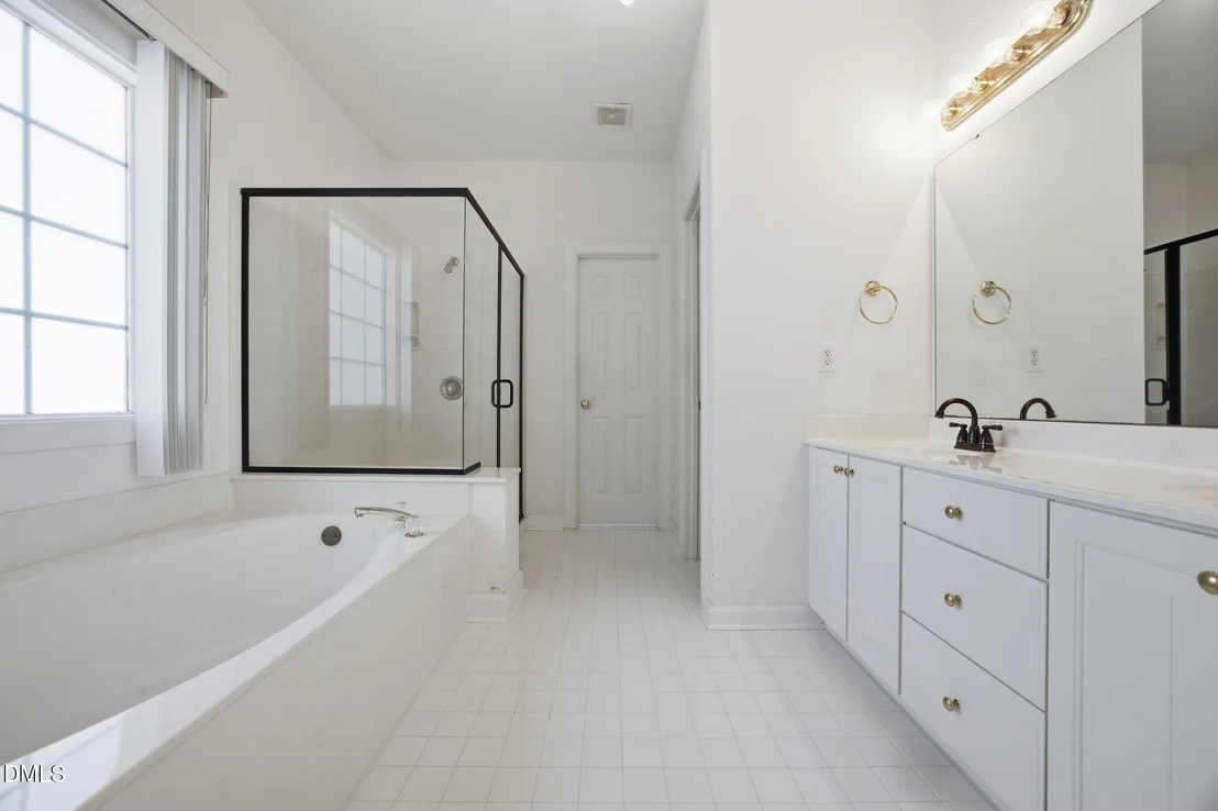 Photo of 1813 Whittington Drive