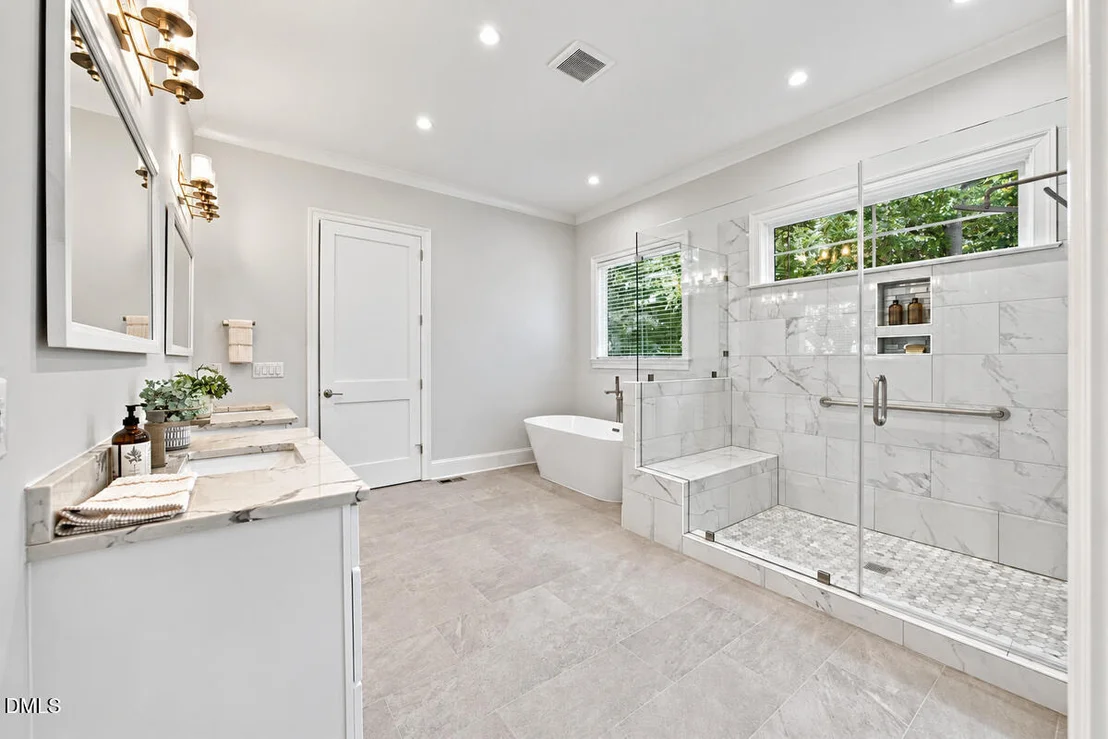 Photo of 3526 Westglen Road