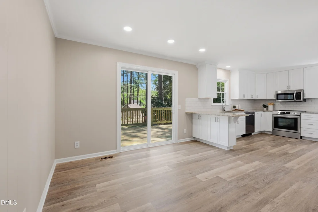 Photo of 5805 Newhall Road