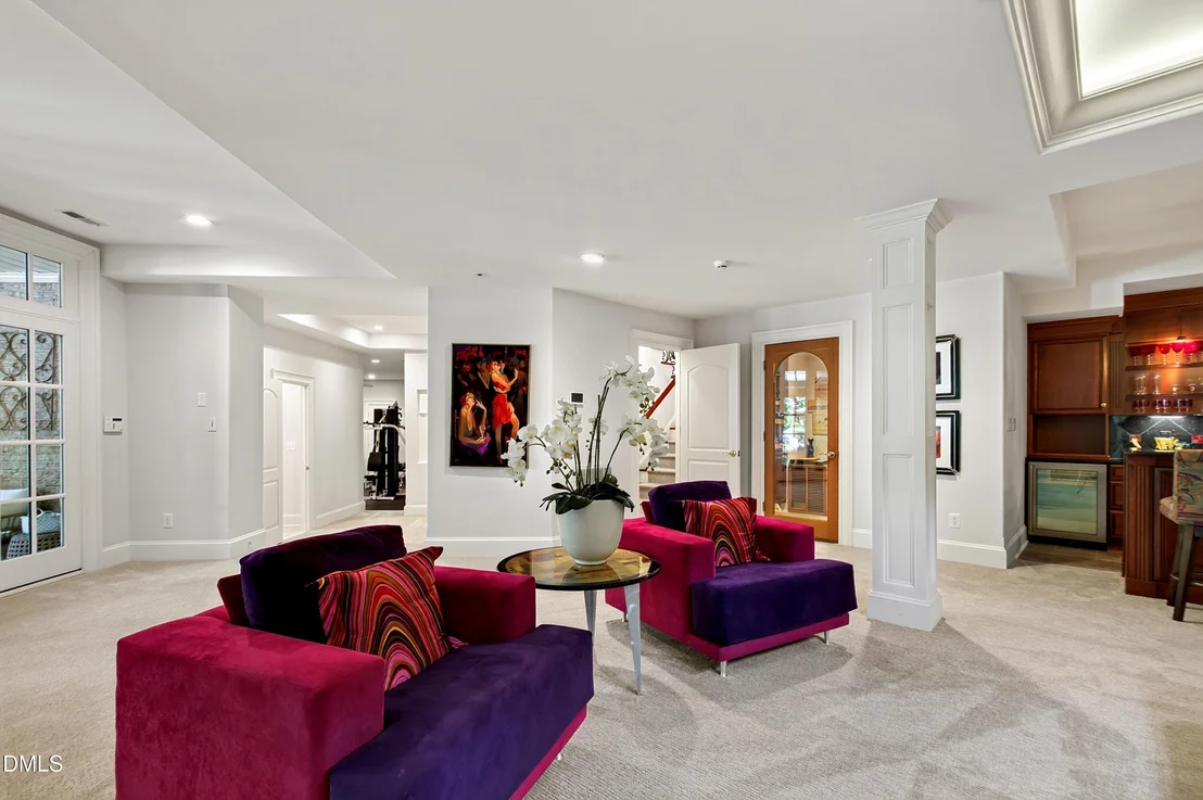 Photo of 113 Richelieu Drive