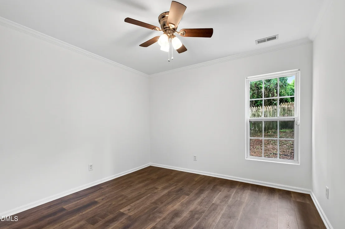 Photo of 1341 Crabtree Boulevard