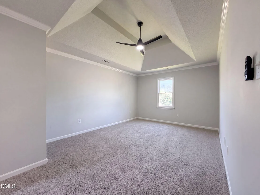 Photo of 106 Deblyn Court
