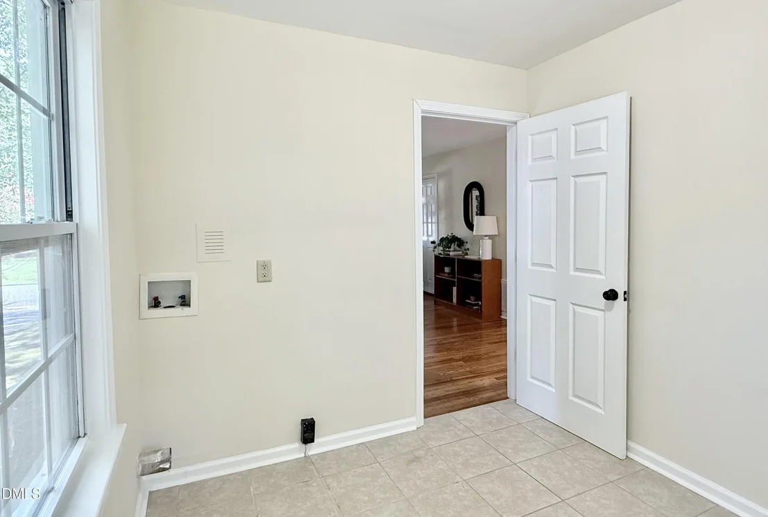 Photo of 1512 London Circle