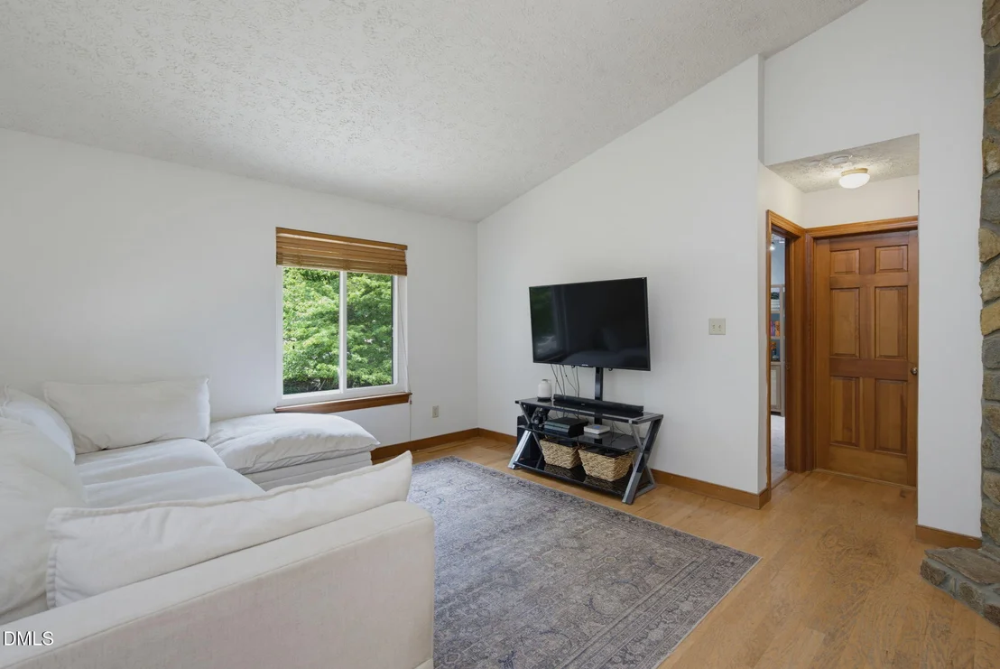 Photo of 32 S Angela Circle