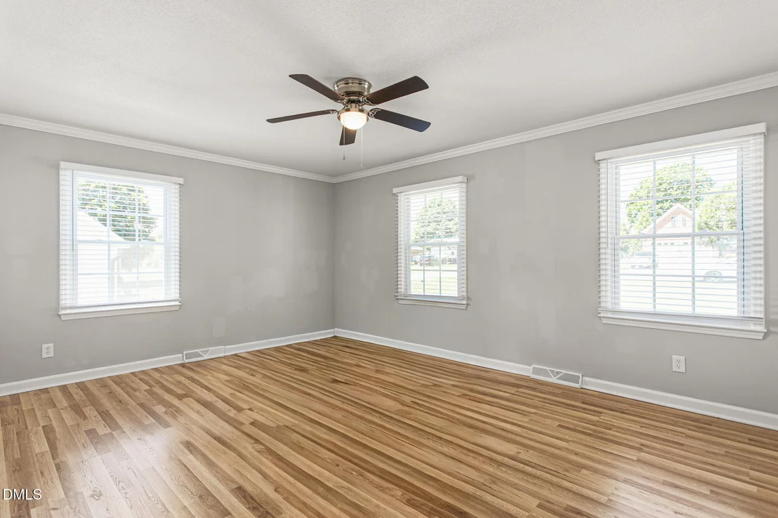 Photo of 1244 Lawndale Drive