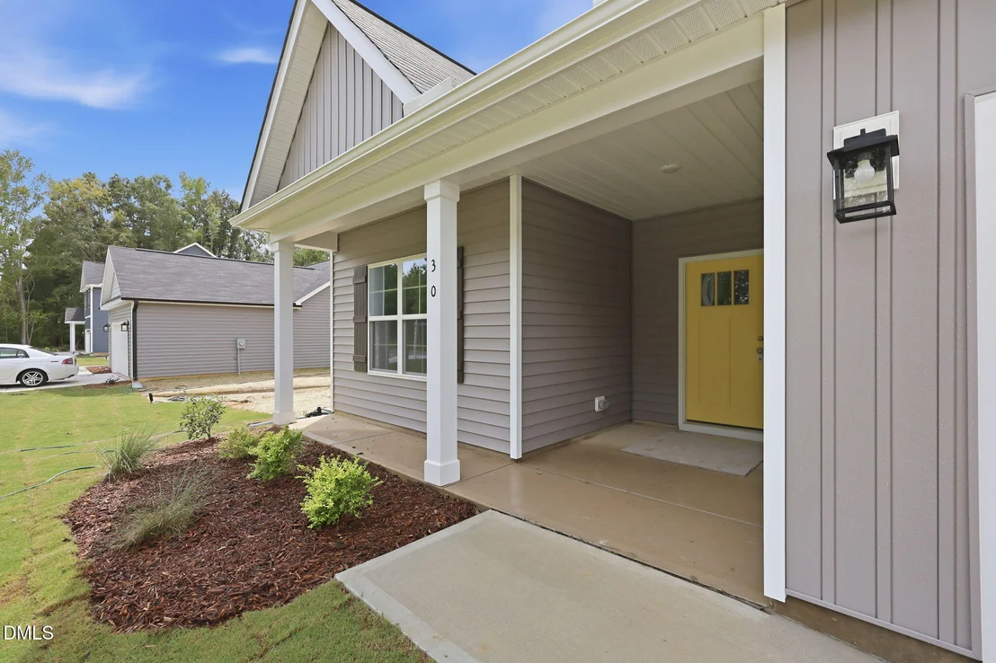Photo of 30 Loganberry Avenue
