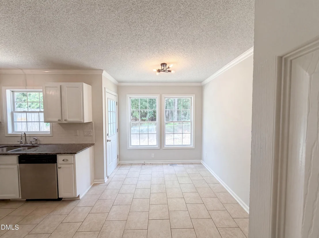 Photo of 1024 Laurel Leaf Road