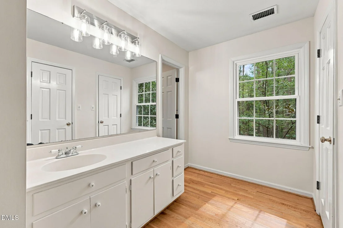 Photo of 3724 Darwin Road
