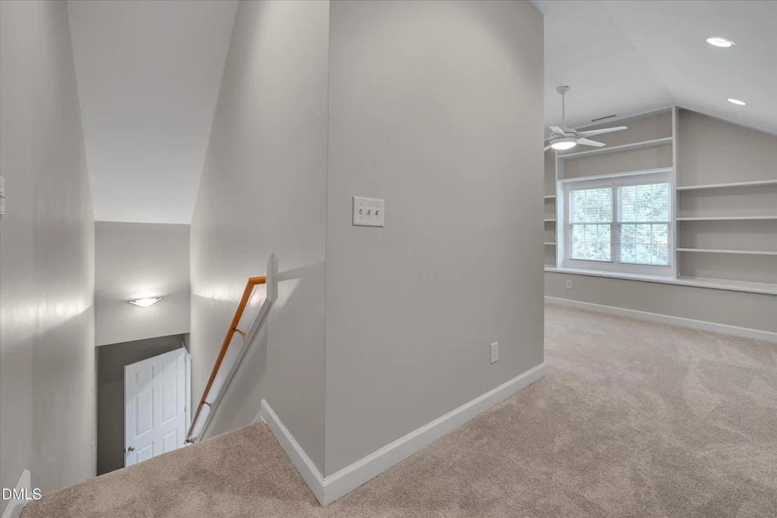 Photo of 504 Manor Rdg Drive