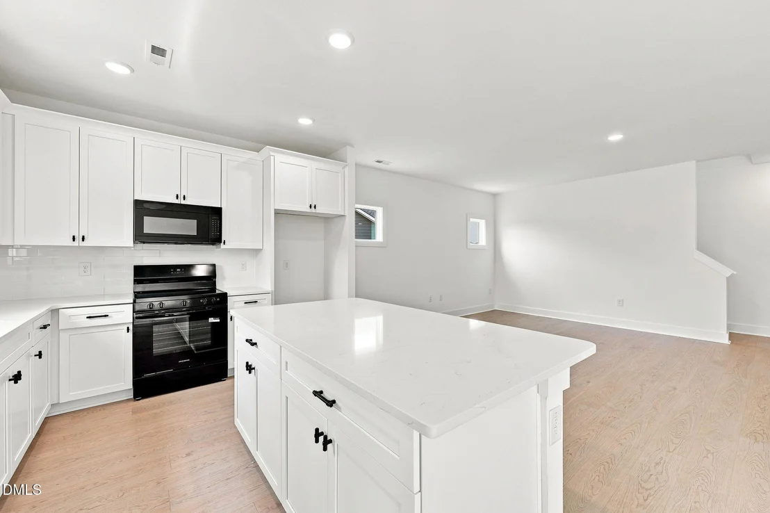 Photo of 143 Grinnell Loop