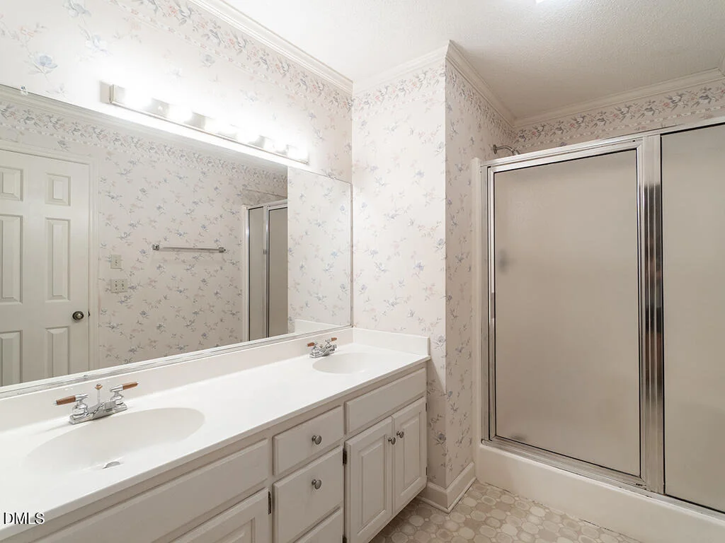 Photo of 1020 Brookview Drive