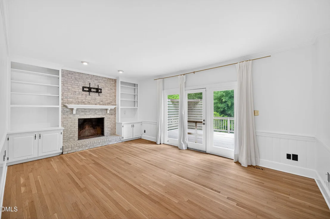 Photo of 1901 Aurora Drive
