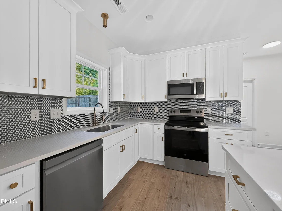 Photo of 345 Birch Avenue