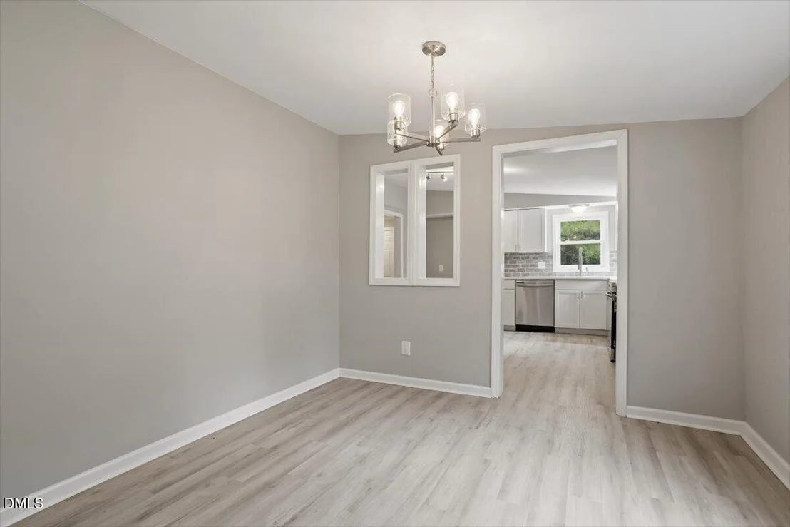 Photo of 581 Ed Thomas Road