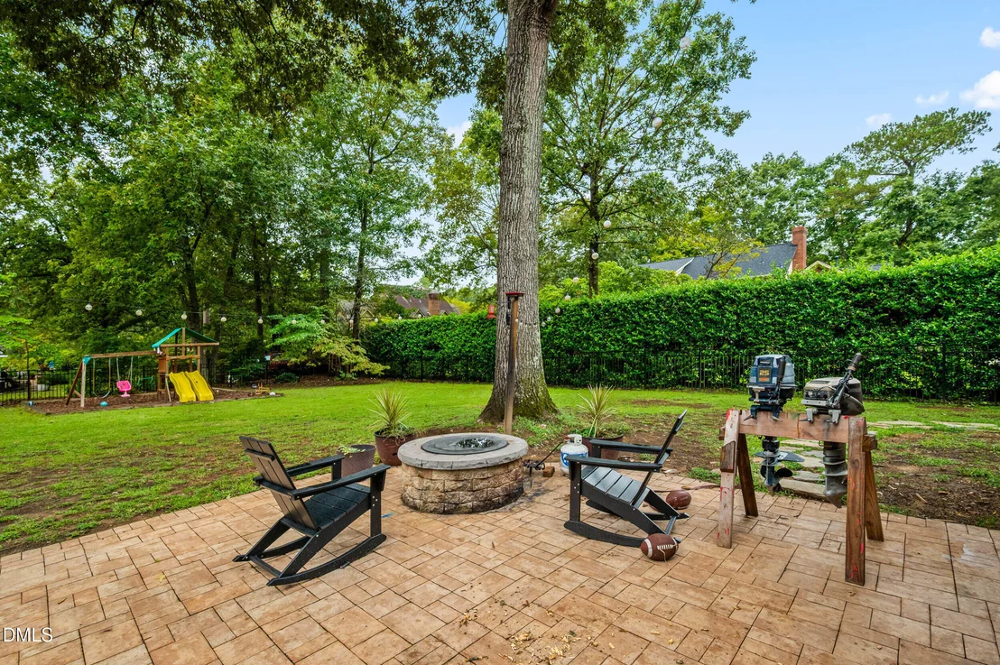 Photo of 1110 Chestnut Drive