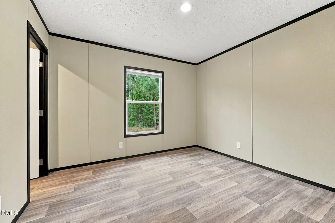 Photo of 8025 Cornwall Road