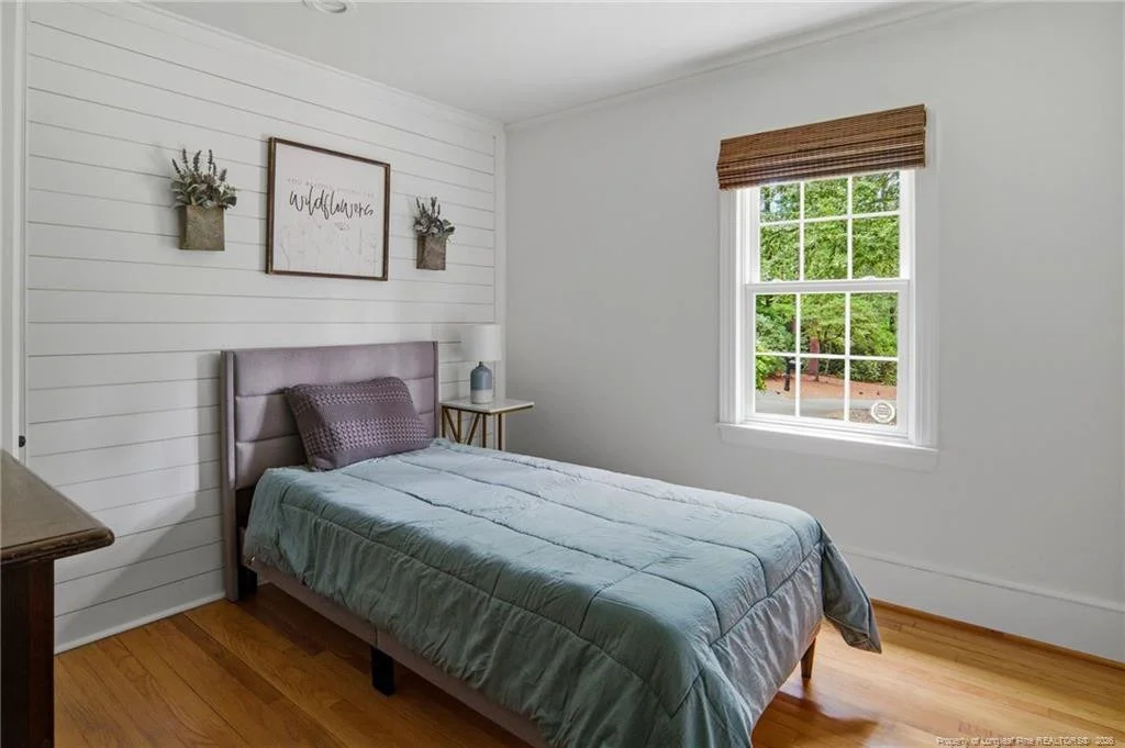 Photo of 305 Maples Road