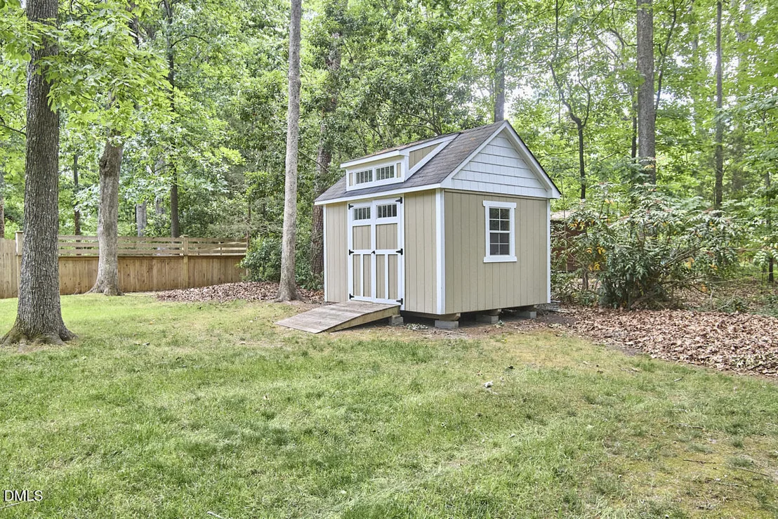 Photo of 3815 Swarthmore Road