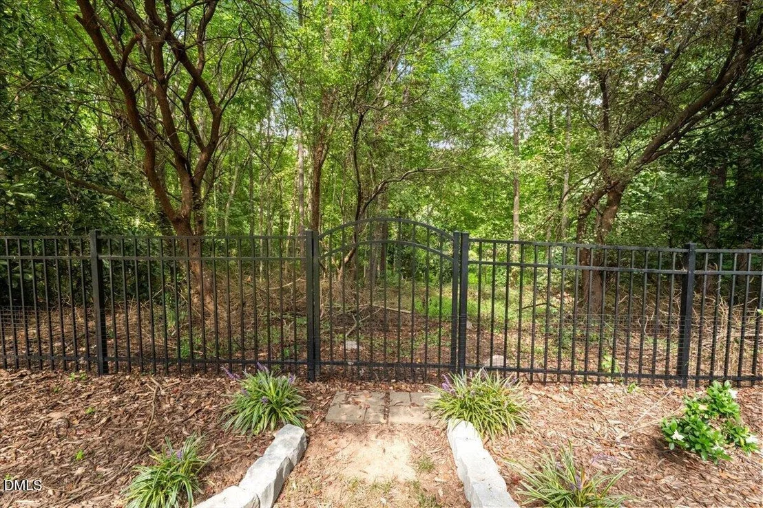Photo of 2405 Silver Lake Trail