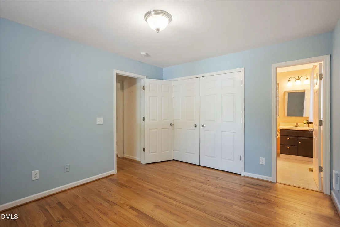 Photo of 552 Moseley Lane