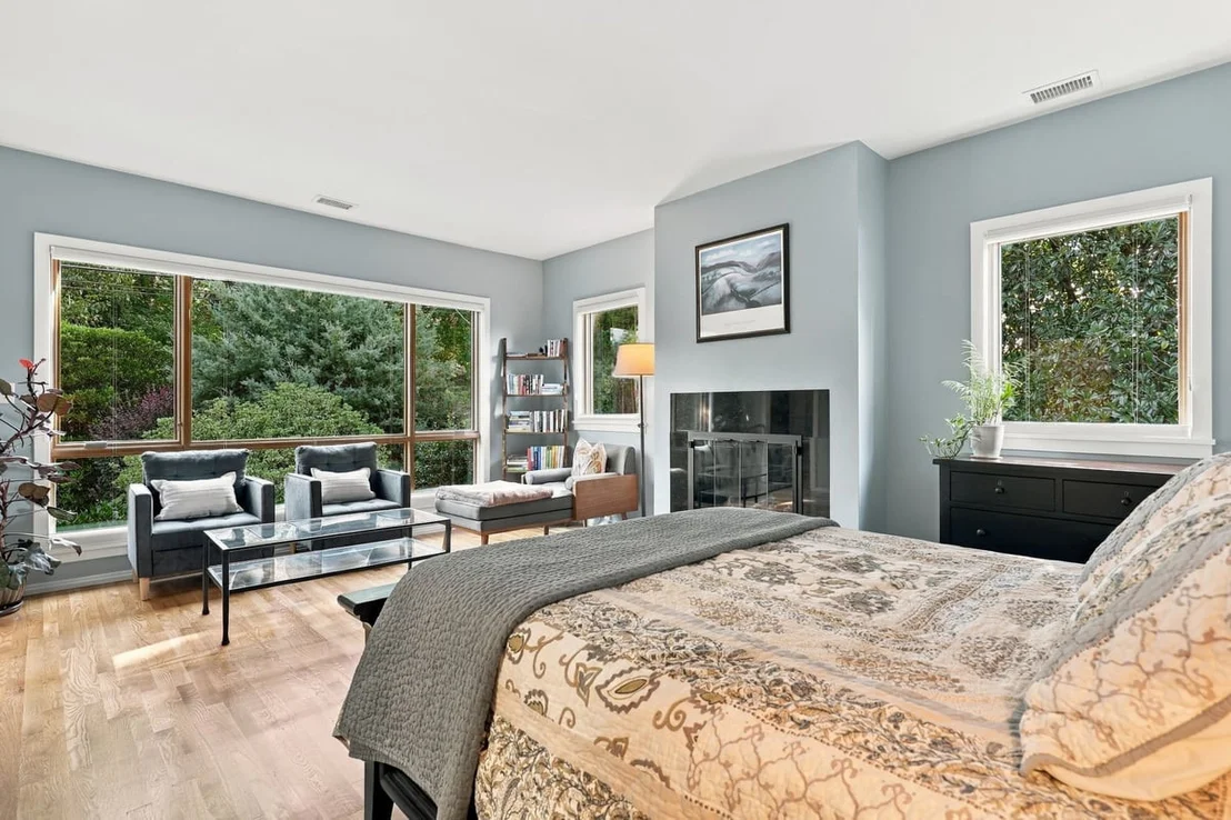 Photo of 3007 Surrey Road