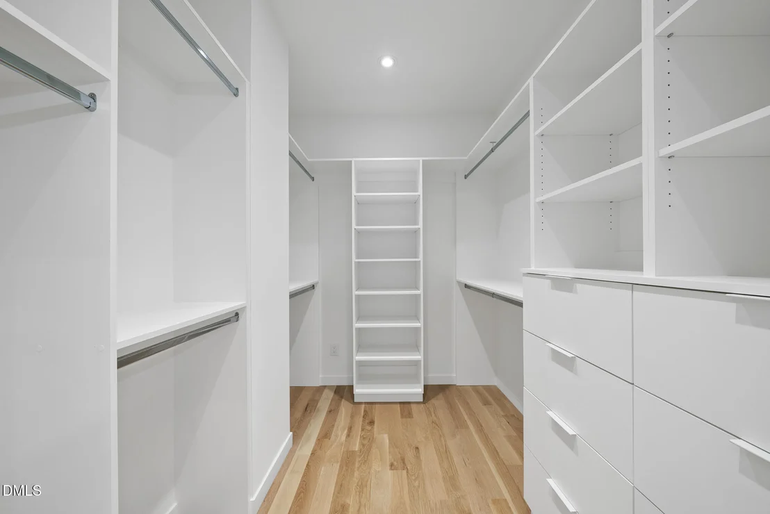 Photo of 4637 Array Drive