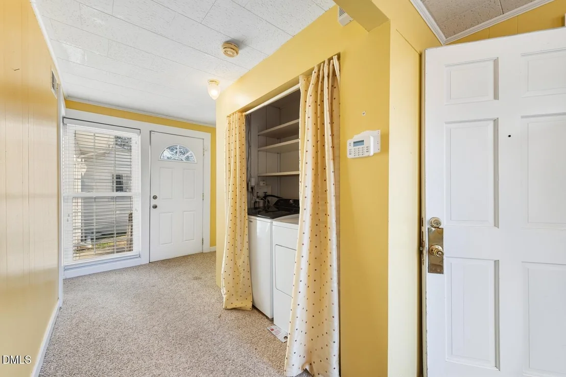 Photo of 1146 Rogers Road