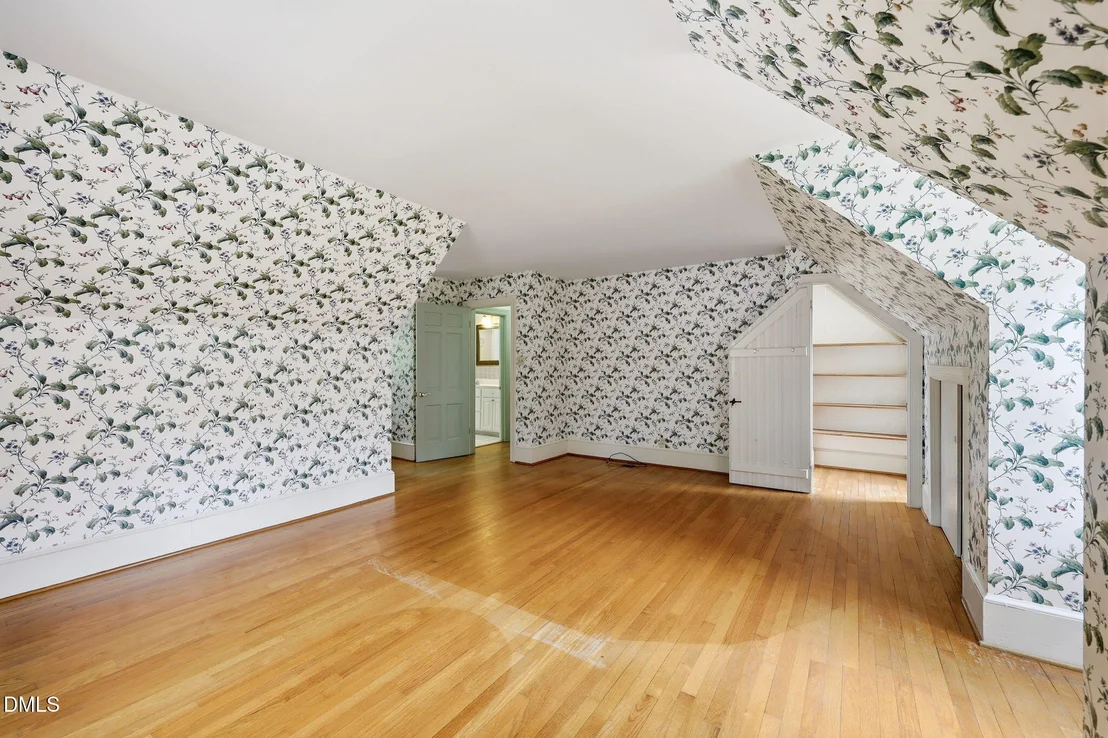 Photo of 212 Hillcrest Drive