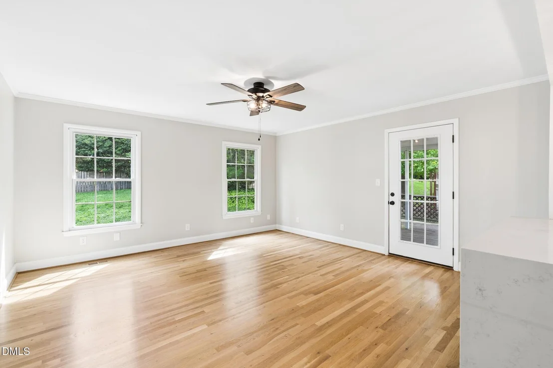Photo of 412 Pinecroft Drive