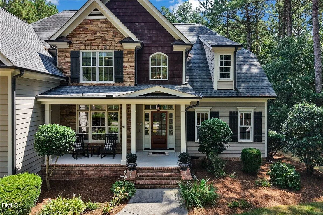 Photo of 140 Rivers Edge Drive