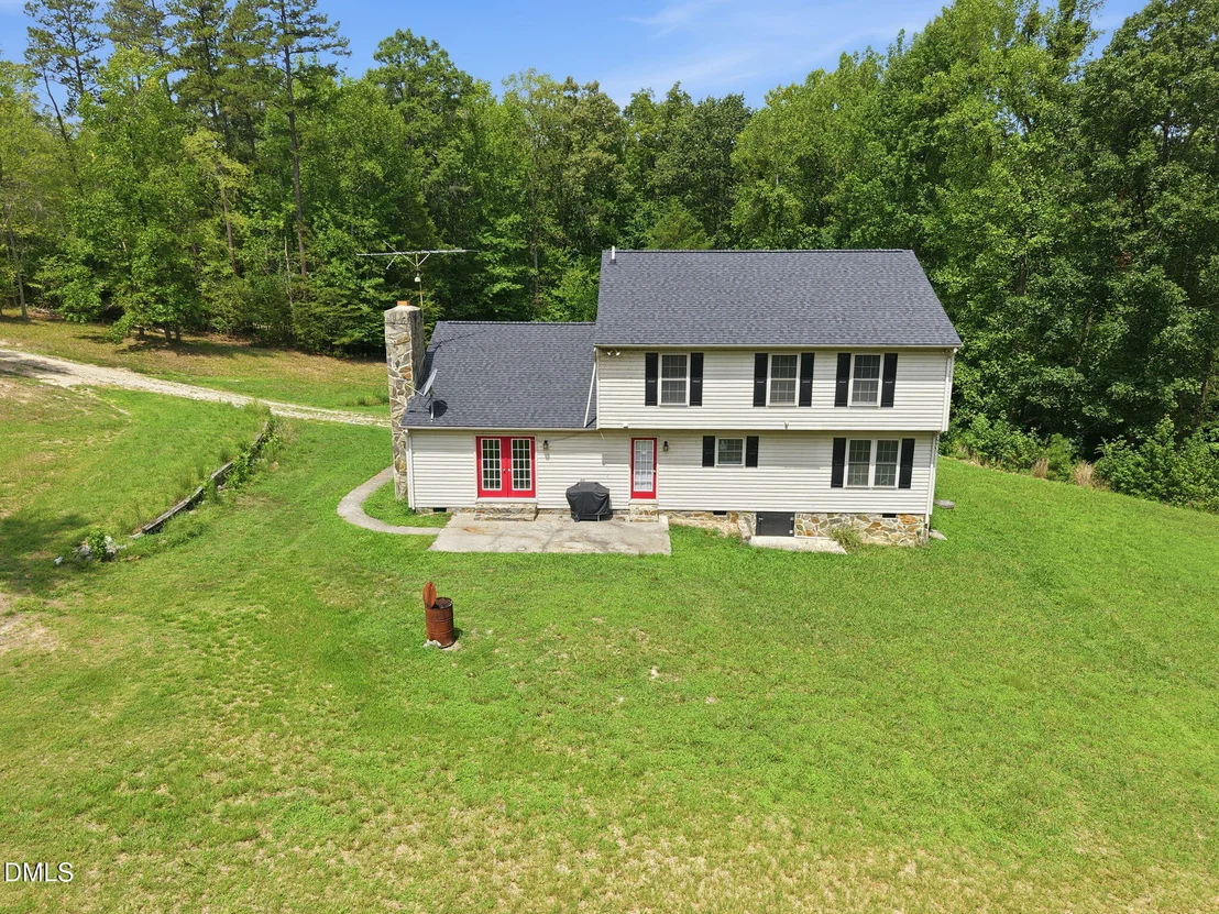 Photo of 409 Reaves Lane