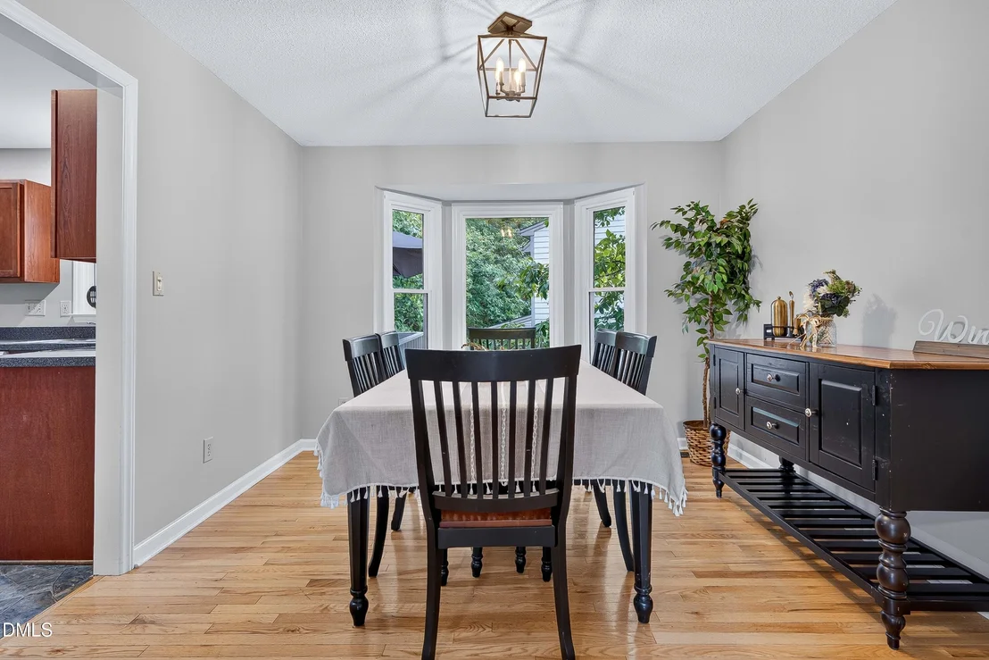 Photo of 908 Clifford Drive