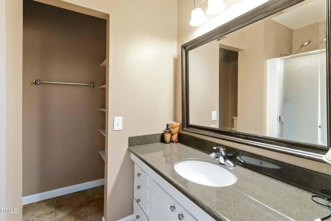 Photo of 1600 Edgebrook Drive